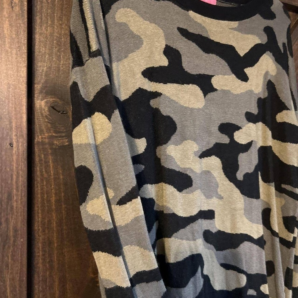Isaac Mizrahi New York Camo Crewneck Sweater Green Grey Black Womens Large - Picture 5 of 8